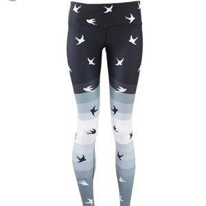 NOLI Yoga Black Bird leggings